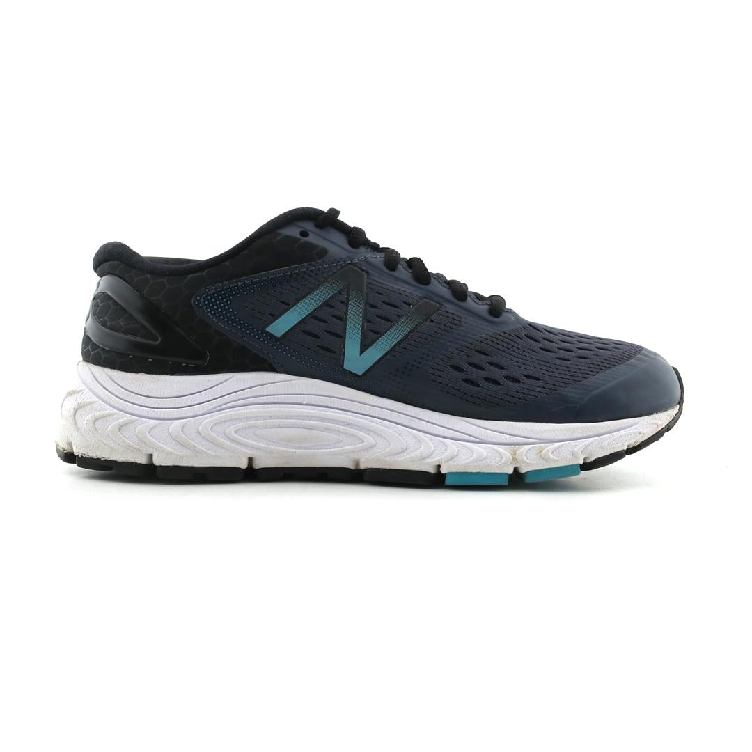NEW BALANCE 840 V4