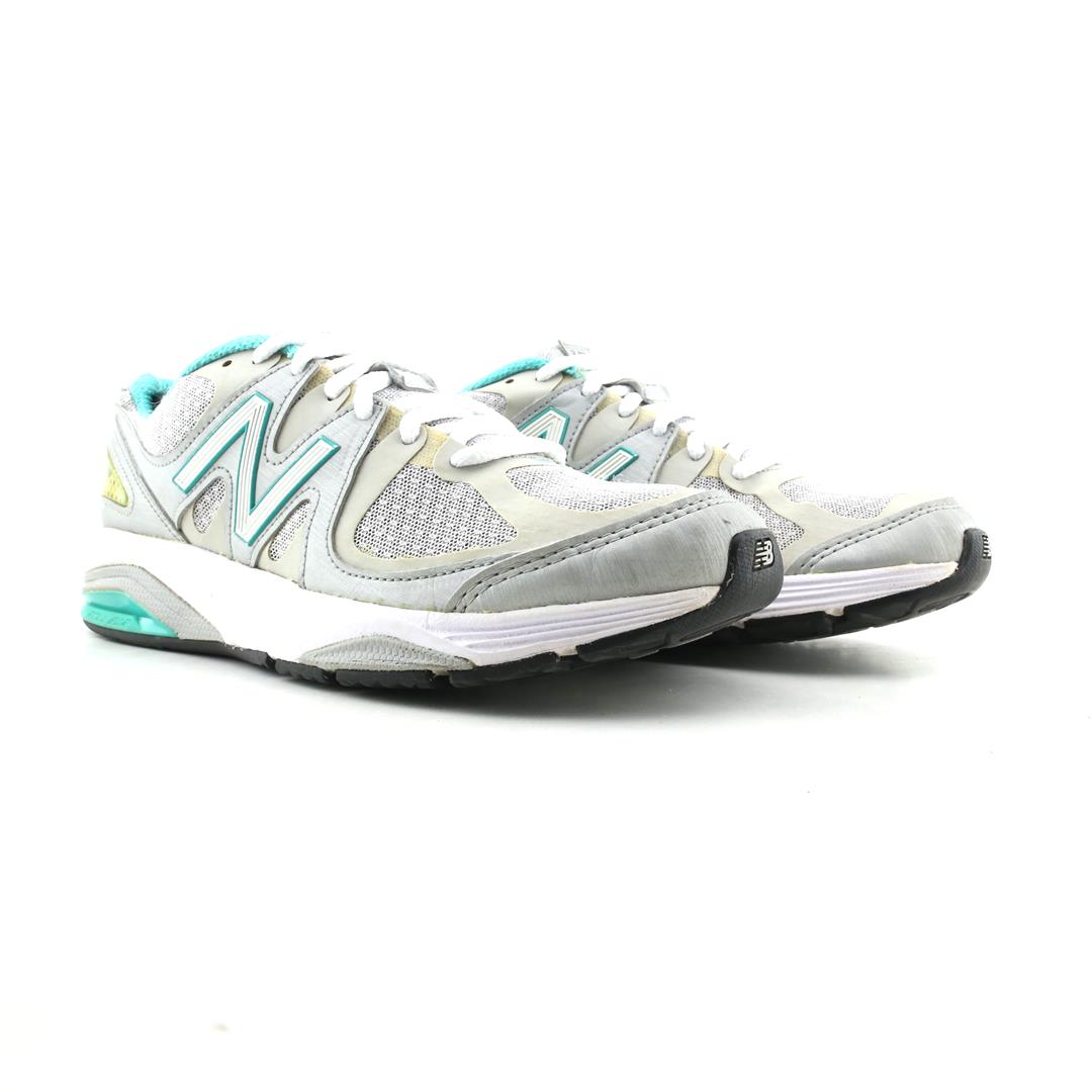 NEW BALANCE 1540 V2